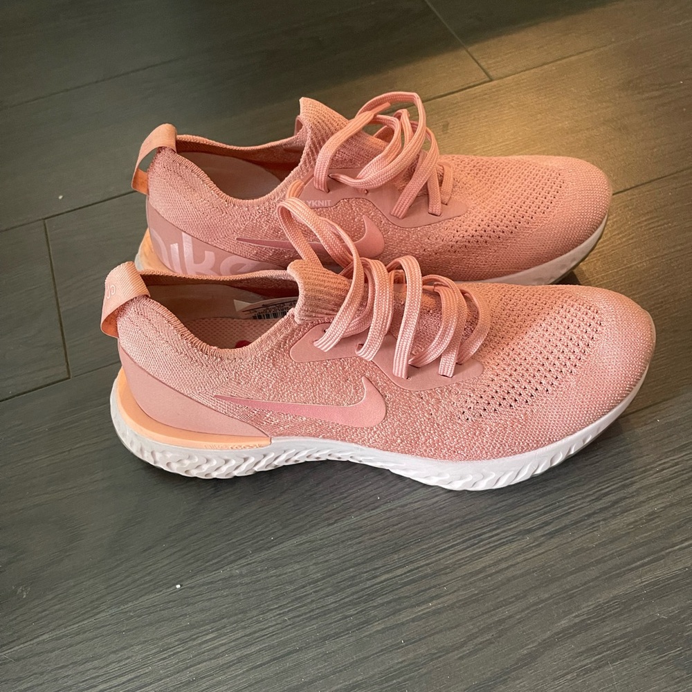 Nike running shoes / sneakers